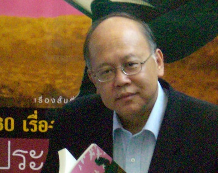 Lagu Mother of the Land dan The Delicate Hand Didedikasikan untuk Mendiang Ratu Sirikit