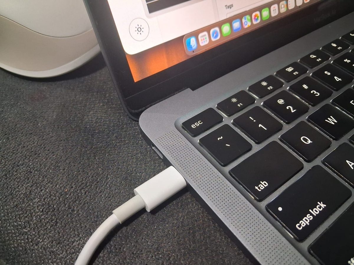 Tips Terbaru Cara Bikin Baterai MacBook Lebih Awet